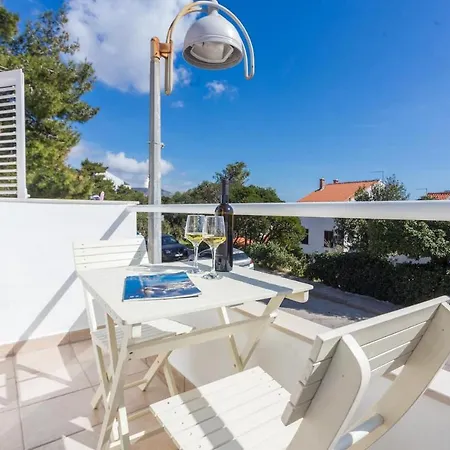 Blue View アパート *