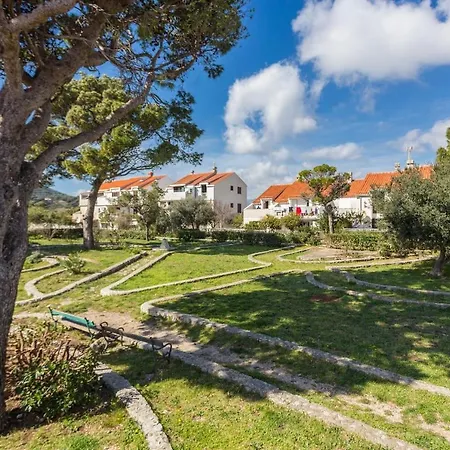 Blue View Apartment *