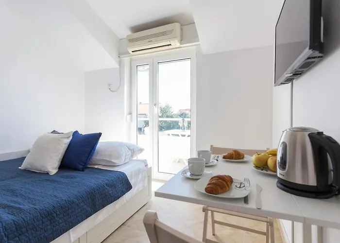 Blue View * دوبروفينك